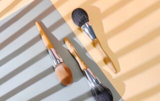 Makeup brush